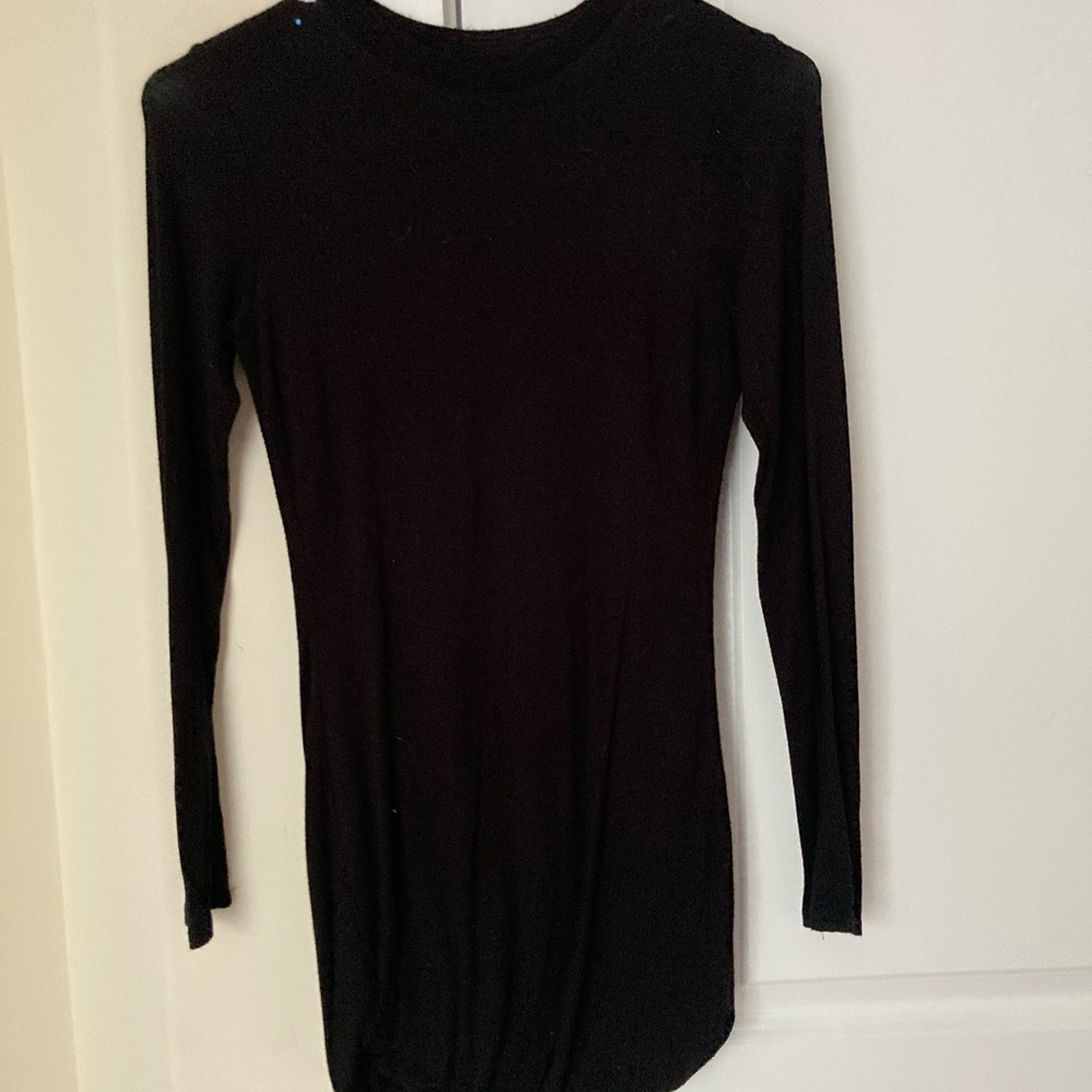 FASHION NOVA black king sleeve mini dress